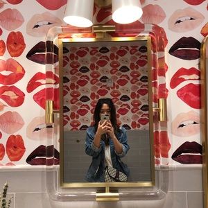 Meet your Posher, Gloria